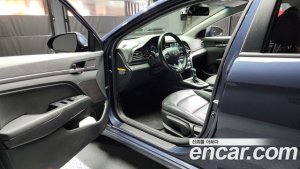 Hyundai AVANTE 1.6 2020 года из Южной Кореи