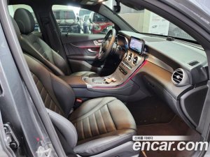 Mercedes-Benz GLC-Class GLC300 4MATIC Coupe 2020 года из Южной Кореи