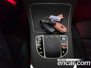 Mercedes-Benz GLC-Class GLC300 4MATIC Coupe 2020 года из Южной Кореи