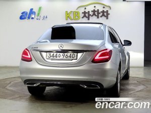 Mercedes-Benz C-Class C200 Avantgarde 2020 года из Южной Кореи