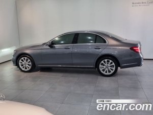 Mercedes-Benz E-Class E300 4MATIC Exclusive 2020 года из Южной Кореи
