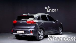 Kia Niro 1.6 HEV 2021 года из Южной Кореи