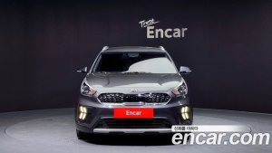Kia Niro 1.6 HEV 2021 года из Южной Кореи