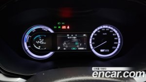 Kia Niro 1.6 HEV 2021 года из Южной Кореи