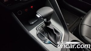 Kia Niro 1.6 HEV 2021 года из Южной Кореи