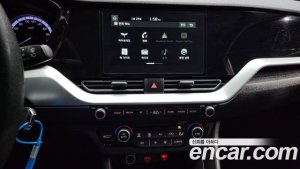 Kia Niro 1.6 HEV 2021 года из Южной Кореи