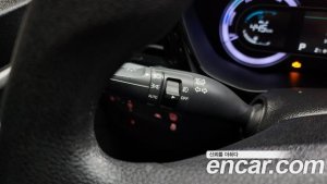 Kia Niro 1.6 HEV 2021 года из Южной Кореи