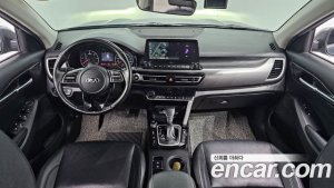 Kia Seltos Дизель 1.6 2WD 2020 года из Южной Кореи