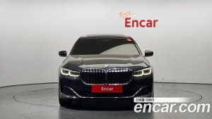 BMW 7-Series 740d xDrive Design Pure Excellence 2020 года из Южной Кореи