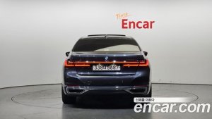 BMW 7-Series 740d xDrive Design Pure Excellence 2020 года из Южной Кореи
