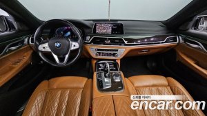 BMW 7-Series 740d xDrive Design Pure Excellence 2020 года из Южной Кореи