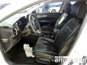 Kia K3 2020 года из Южной Кореи