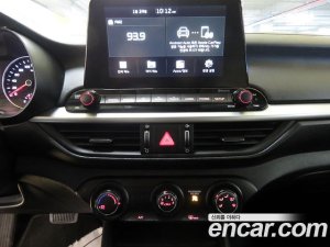 Kia K3 2020 года из Южной Кореи