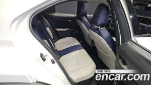 Lexus UX 2.0 2WD 2020 года из Южной Кореи