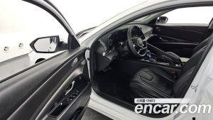 Hyundai AVANTE 1.6 2021 года из Южной Кореи