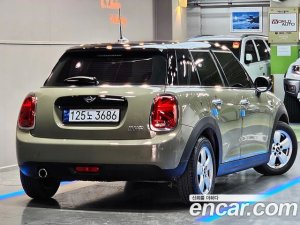 Mini Cooper 5Door DEFAULT 2020 года из Южной Кореи