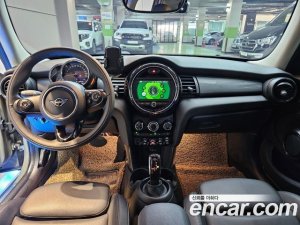 Mini Cooper 5Door DEFAULT 2020 года из Южной Кореи