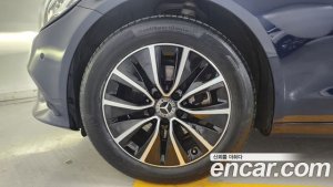 Mercedes-Benz C-Class C200 2020 года из Южной Кореи