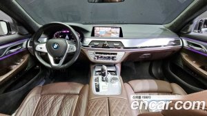 BMW 7-Series 730Ld xDrive Design Pure Excellence 2021 года из Южной Кореи