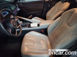 Hyundai AVANTE Inspiration 2021 года из Южной Кореи