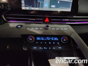 Hyundai AVANTE Inspiration 2021 года из Южной Кореи