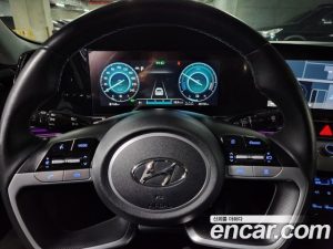 Hyundai AVANTE Inspiration 2021 года из Южной Кореи