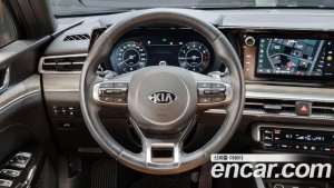 Kia K5 2.0 2021 года из Южной Кореи