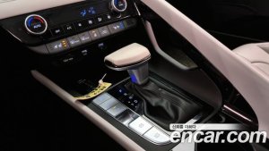 Hyundai AVANTE Inspiration 2021 года из Южной Кореи