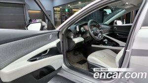 Hyundai AVANTE Inspiration 2021 года из Южной Кореи