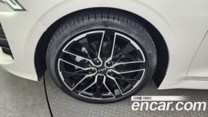 Kia K5 1.6 Turbo 2022 года из Южной Кореи