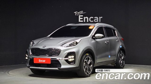 Kia Sportage Бензин 2.0 2WD 2022 года из Кореи