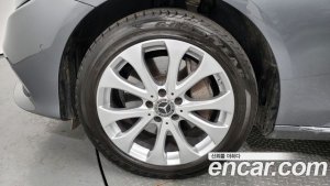 Mercedes-Benz E-Class E300 4MATIC Exclusive 2020 года из Южной Кореи