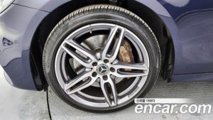 Mercedes-Benz E-Class E300 4MATIC AMG Line 2020 года из Южной Кореи