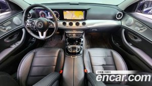 Mercedes-Benz E-Class E300 4MATIC AMG Line 2020 года из Южной Кореи