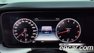 Mercedes-Benz E-Class E300 4MATIC AMG Line 2020 года из Южной Кореи