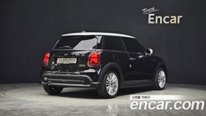 Mini Cooper CLASSIC Plus COMFORT PACK 2022 года из Южной Кореи