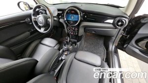 Mini Cooper CLASSIC Plus COMFORT PACK 2022 года из Южной Кореи
