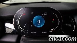 Mini Cooper CLASSIC Plus COMFORT PACK 2022 года из Южной Кореи