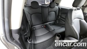 Mini Cooper CLASSIC Plus COMFORT PACK 2022 года из Южной Кореи