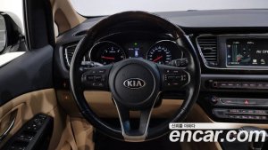Kia Carnival 9-Seater Prestige 2020 года из Южной Кореи