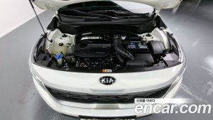 Kia Seltos Бензин 1.6 Turbo 2WD 2020 года из Южной Кореи