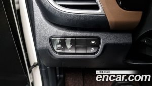 Kia Seltos Бензин 1.6 Turbo 2WD 2020 года из Южной Кореи