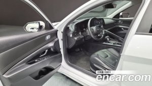 Hyundai AVANTE 1.6 2021 года из Южной Кореи
