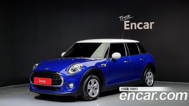 Mini Cooper 5Door DEFAULT 2019 года из Кореи