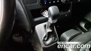 Hyundai Staria 4WD Tourer 11-Seater 2022 года из Южной Кореи