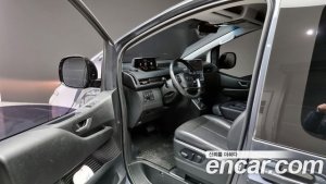 Hyundai Staria 4WD Tourer 11-Seater 2022 года из Южной Кореи