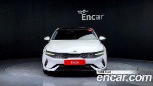 Kia K5 2021 года из Южной Кореи