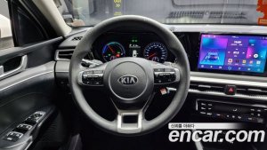 Kia K5 2021 года из Южной Кореи