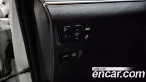 Kia K5 2021 года из Южной Кореи