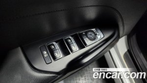 Kia K5 2021 года из Южной Кореи